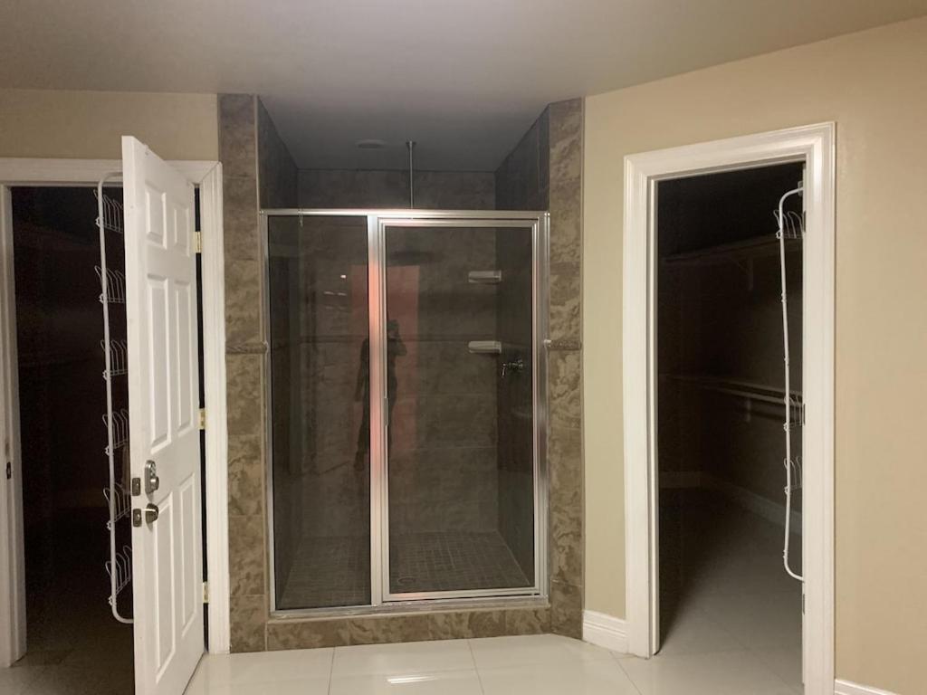 Brownsville Comfort 2 Bedroom 1 Bath , Spacious Kitchen And Outdoor Home Екстериор снимка