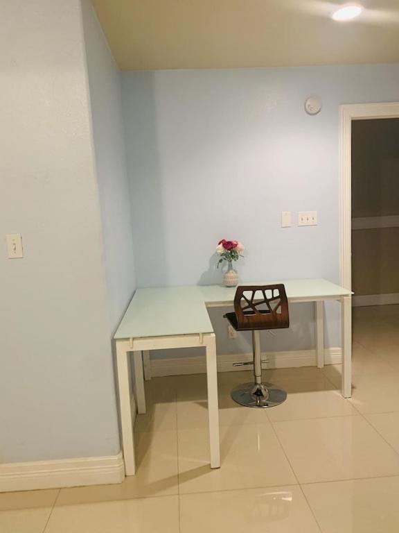 Brownsville Comfort 2 Bedroom 1 Bath , Spacious Kitchen And Outdoor Home Екстериор снимка