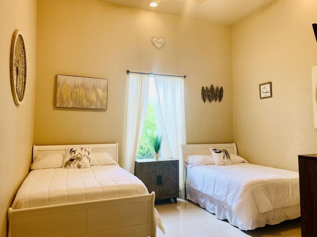 Brownsville Comfort 2 Bedroom 1 Bath , Spacious Kitchen And Outdoor Home Екстериор снимка