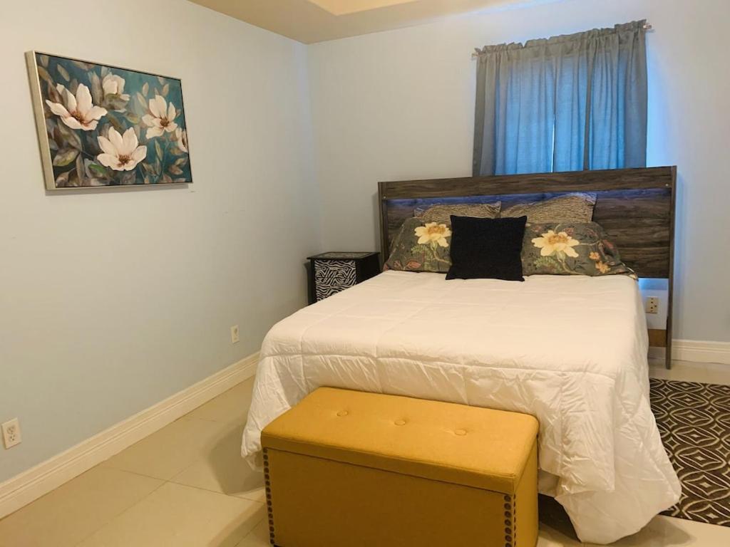 Brownsville Comfort 2 Bedroom 1 Bath , Spacious Kitchen And Outdoor Home Екстериор снимка