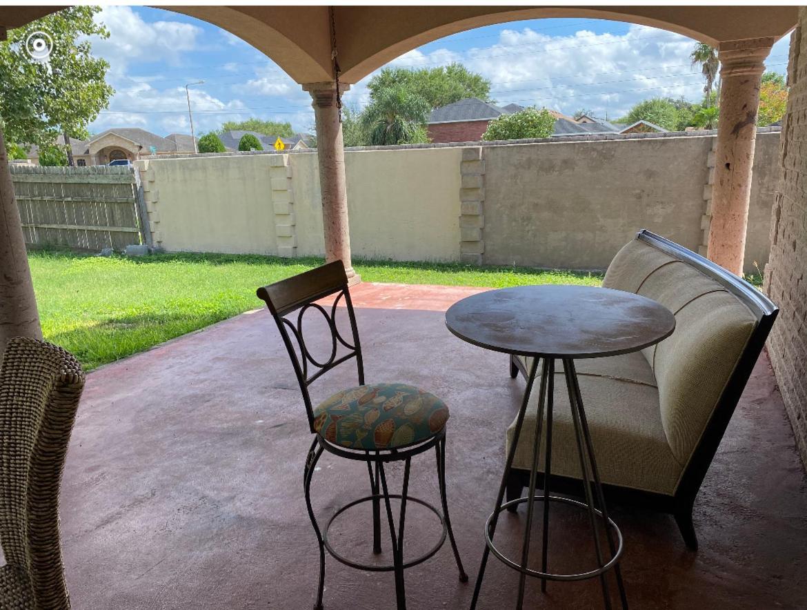 Brownsville Comfort 2 Bedroom 1 Bath , Spacious Kitchen And Outdoor Home Екстериор снимка