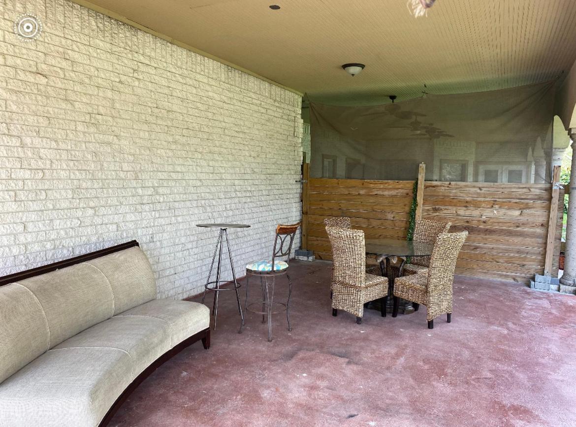 Brownsville Comfort 2 Bedroom 1 Bath , Spacious Kitchen And Outdoor Home Екстериор снимка