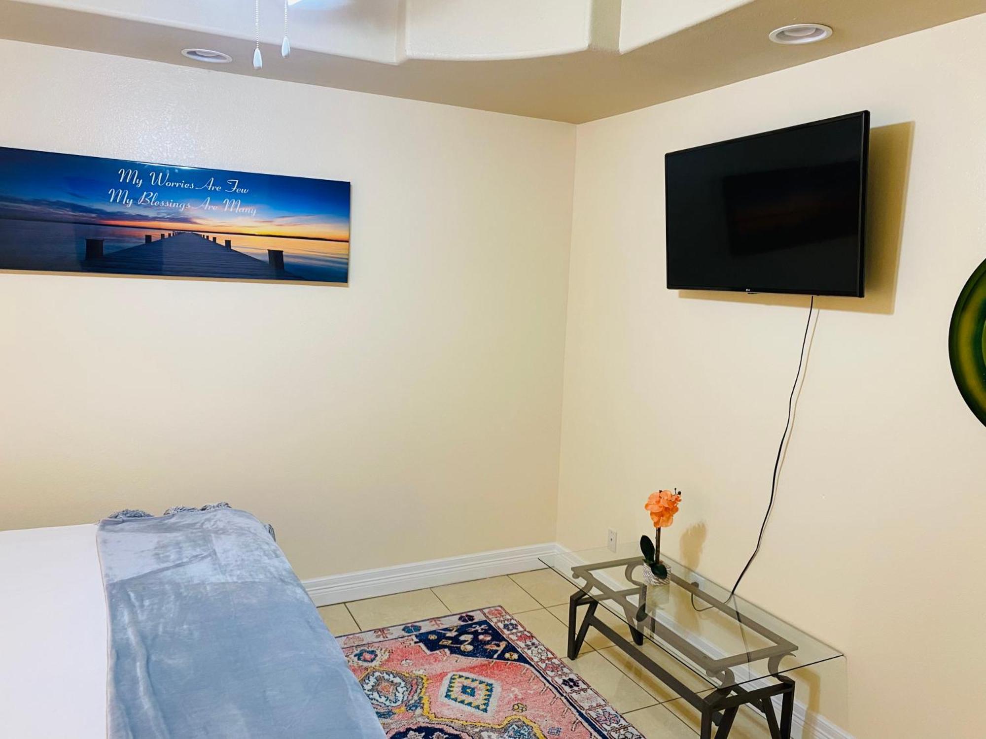 Brownsville Comfort 2 Bedroom 1 Bath , Spacious Kitchen And Outdoor Home Екстериор снимка
