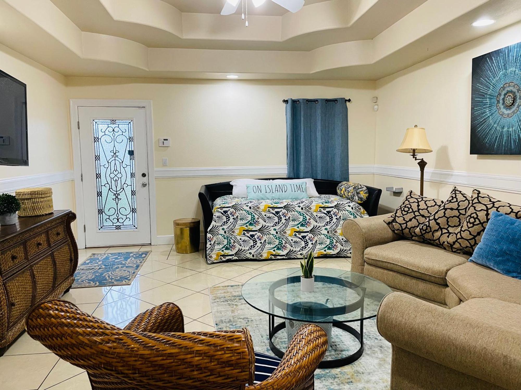 Brownsville Comfort 2 Bedroom 1 Bath , Spacious Kitchen And Outdoor Home Екстериор снимка